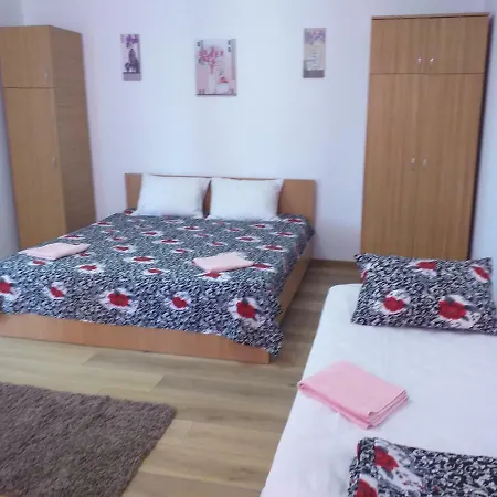 Casa Din בית הארחה 3*